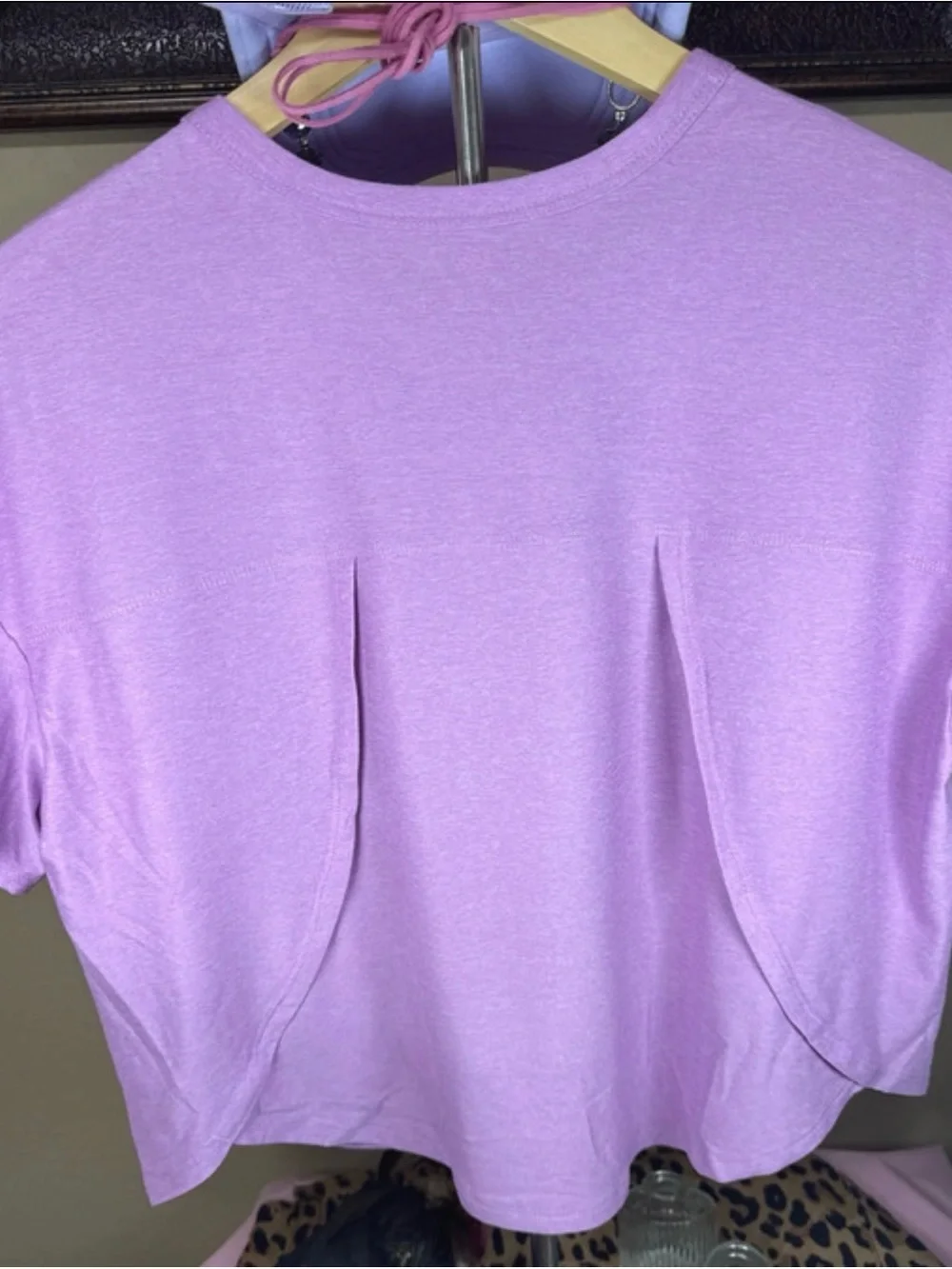 Custom Girls Lilac Short Sleeve Graphic Crop Tee from Old Navy size 18